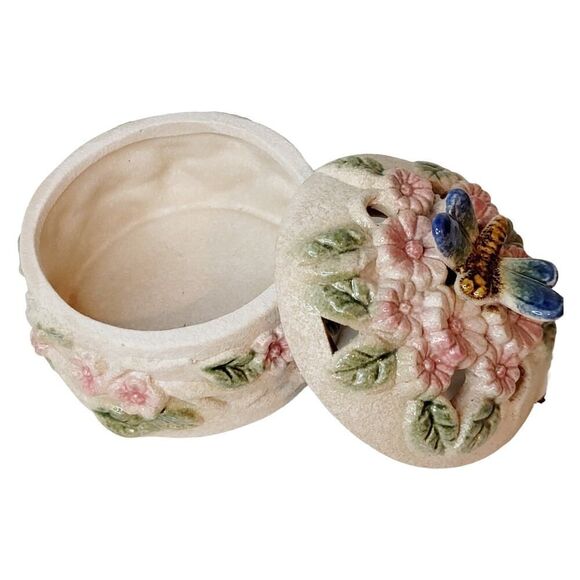 Vintage Potpourri Trinket Box Lidded Jewelry Box With Dragon Fly Floral - Picture 8 of 12